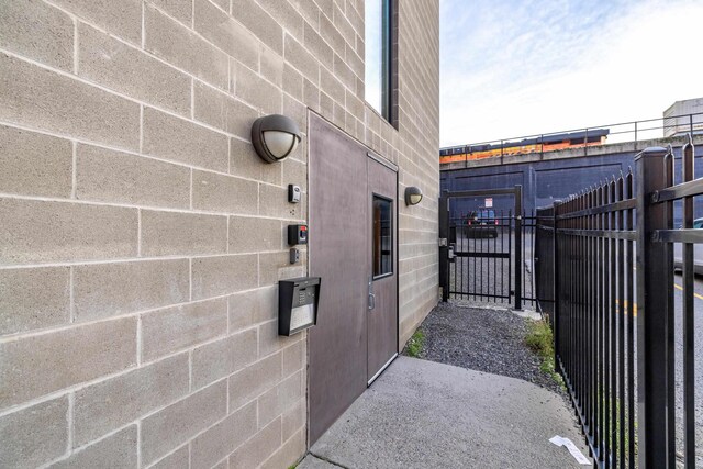 1016 W Railroad Ave Unit 304, Spokane, WA 99201 - photo 24