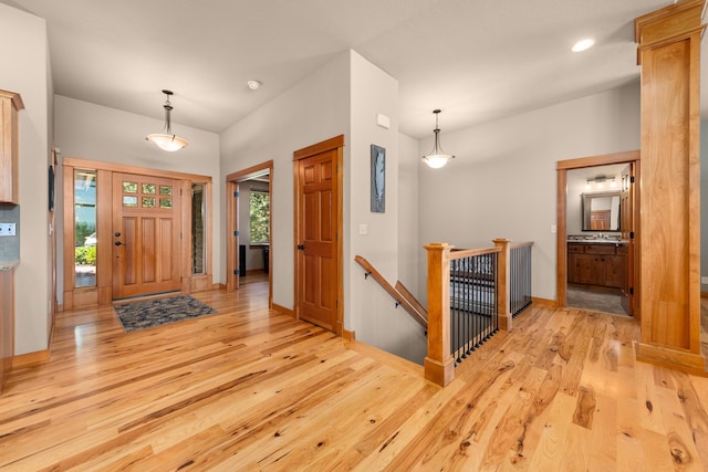 9510 N Doak Rd, Spokane, WA 99217 - foyer entrance with light wood finished floors and recessed lighting