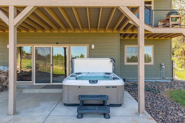 9510 N Doak Rd, Spokane, WA 99217 - view of patio featuring a hot tub