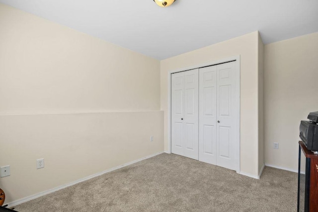 8910 N Oak St, Spokane, WA 99208 - unfurnished bedroom featuring carpet floors and a closet