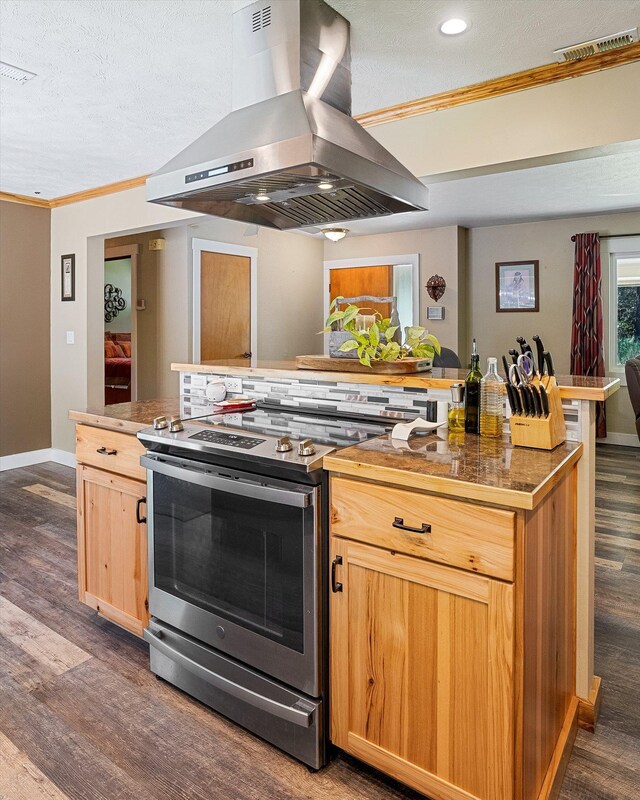 815 W Walnut St, Newport, WA 99156 - photo 9