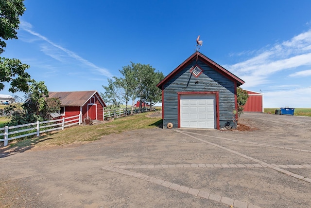 28752 Tramm Rd, Reardan, WA 99029 - detached garage featuring driveway
