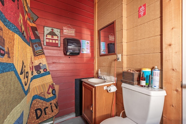 28752 Tramm Rd, Reardan, WA 99029 - bathroom with vanity and wood walls