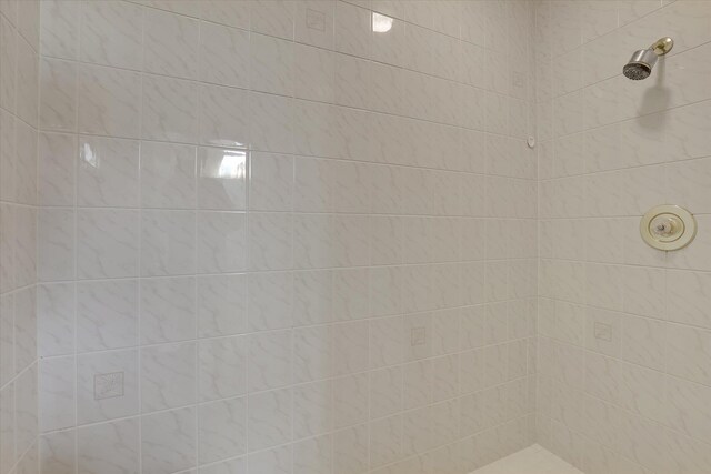 4402 S Saint Andrews Ln, Spokane, WA 99223 - bathroom view of a tile shower