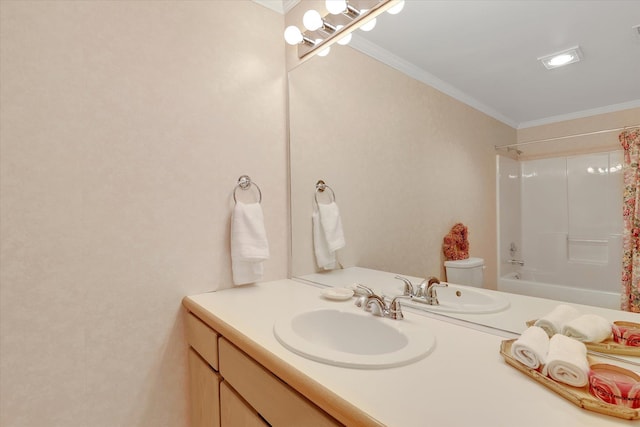 4402 S Saint Andrews Ln, Spokane, WA 99223 - bathroom featuring vanity, shower / bath combo with shower curtain, and crown molding
