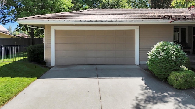 4402 S Saint Andrews Ln, Spokane, WA 99223 - view of garage