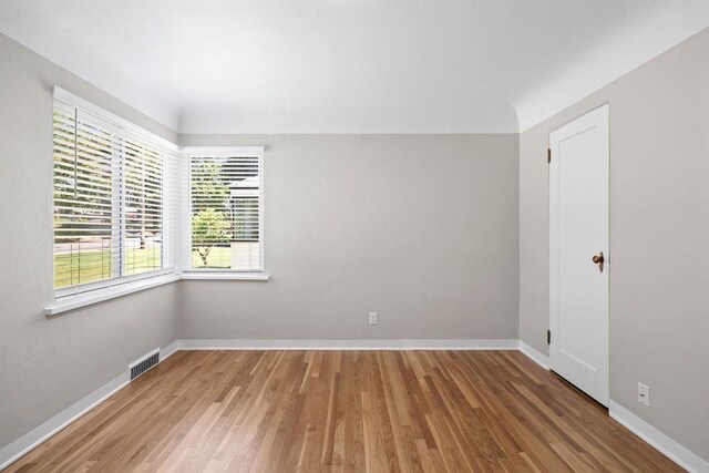 3307 W Euclid Ave, Spokane, WA 99205 - empty room with wood finished floors