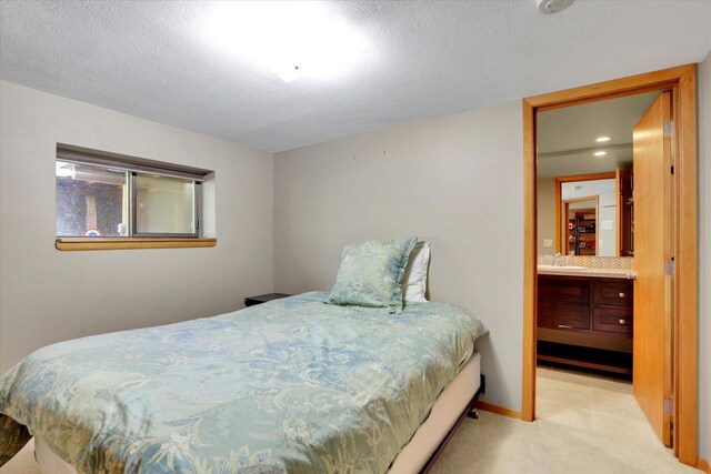 10612 E 46th Ave, Spokane Valley, WA 99206 - bedroom with carpet flooring