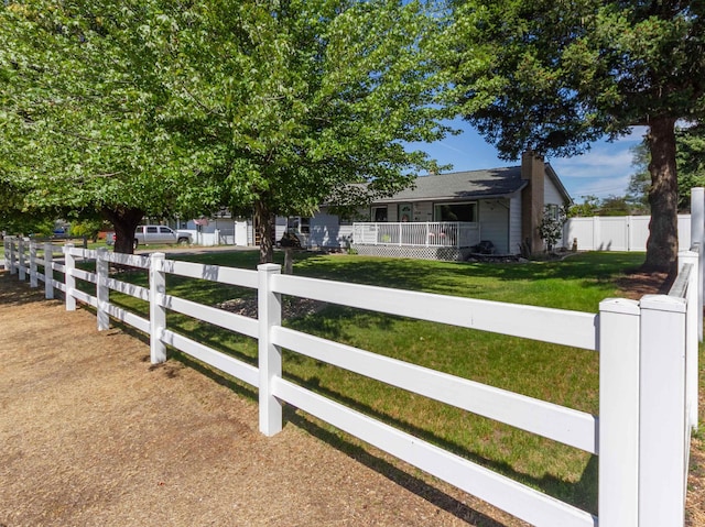 1018 N Fox Rd, Spokane Valley, WA 99206 - view of front of house with a fenced front yard