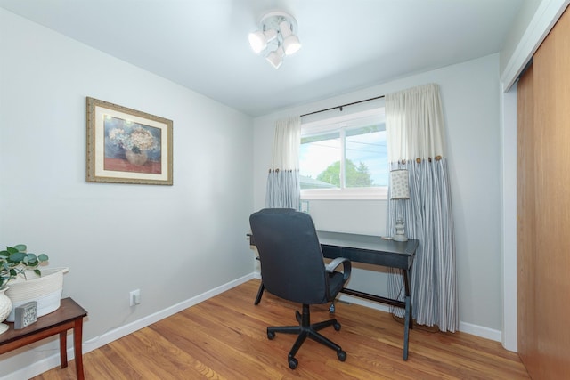 1018 N Fox Rd, Spokane Valley, WA 99206 - office space with light wood finished floors