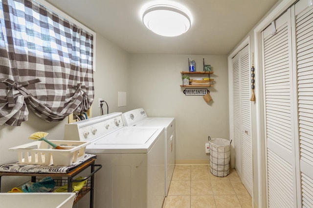 1018 N Fox Rd, Spokane Valley, WA 99206 - laundry area featuring separate washer and dryer and light tile patterned floors