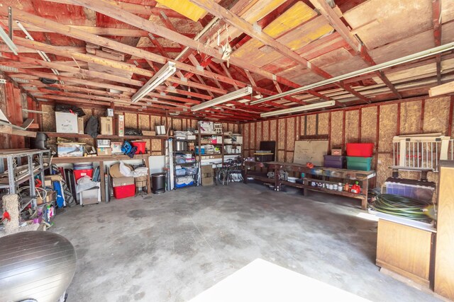 1018 N Fox Rd, Spokane Valley, WA 99206 - view of garage