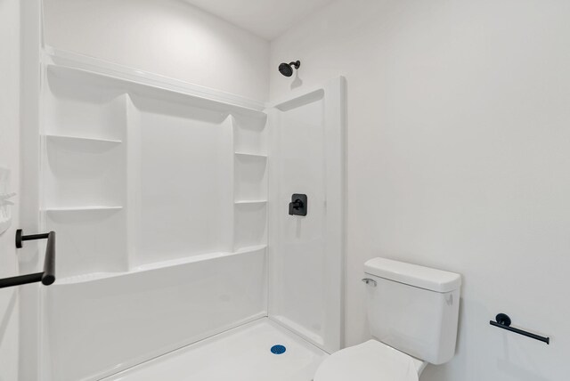 2321 E 7th Avenue 2323E 7Th Ave, Spokane, WA 99202 - full bath with a shower and toilet