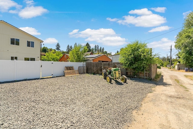 2321 E 7th Avenue 2323E 7Th Ave, Spokane, WA 99202 - view of yard with a gate