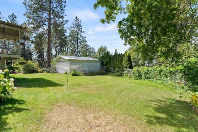 3827 E Funk Ave, Spokane, WA 99223 - view of yard featuring an outdoor structure