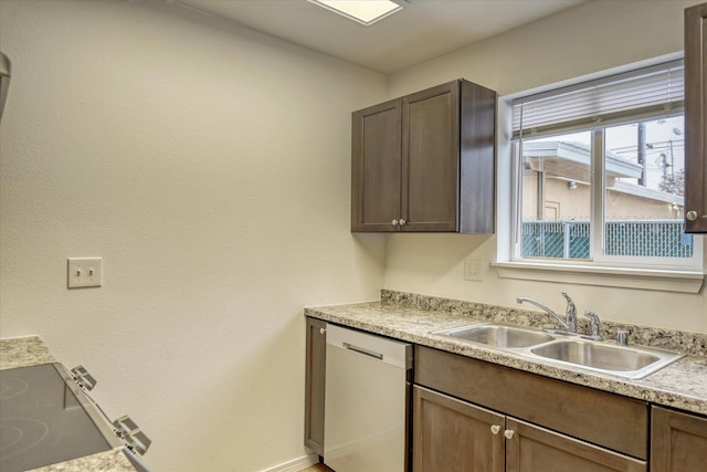 3002 N Crestline St, Spokane, WA 99207 - photo 6