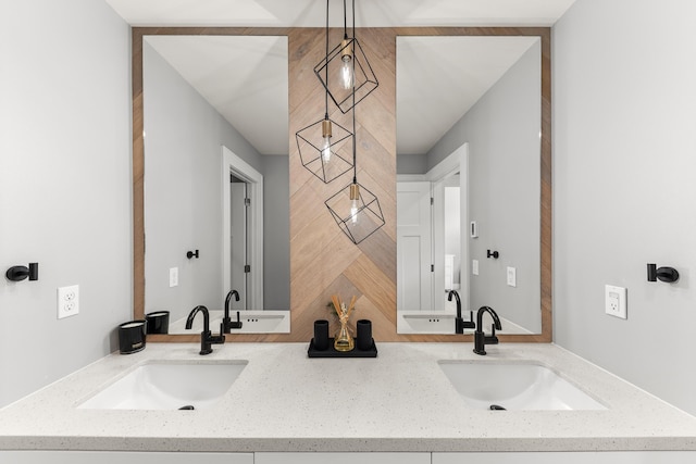 16215 W Coulee Hite Rd, Spokane, WA 99224 - full bath featuring double vanity