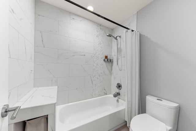 16215 W Coulee Hite Rd, Spokane, WA 99224 - full bath featuring shower / bath combo with shower curtain and toilet