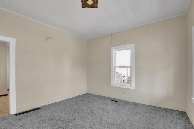 1407 E Broad Ave, Spokane, WA 99207 - unfurnished room featuring ornamental molding and light colored carpet
