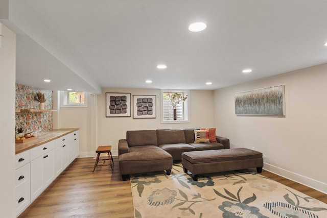 1103 W 20th Ave, Spokane, WA 99203 - living room featuring recessed lighting and light wood finished floors