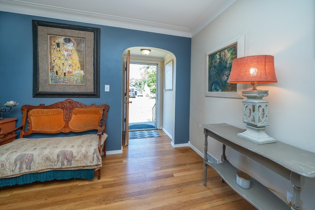 5224 N Post St, Spokane, WA 99204 - foyer entrance with arched walkways, wood finished floors, and ornamental molding