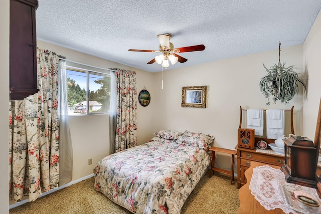 1401 W 1st St, Newport, WA 99156 - bedroom featuring light carpet, ceiling fan, and a textured ceiling