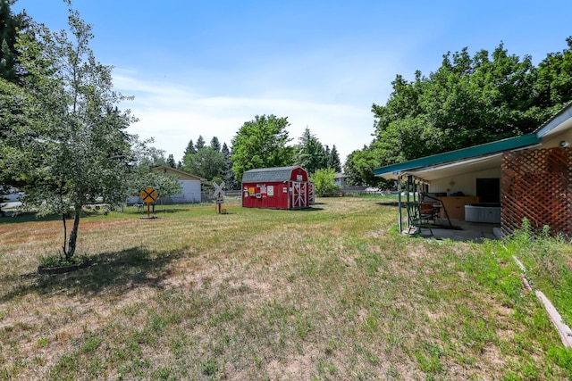 1401 W 1st St, Newport, WA 99156 - view of yard featuring a storage unit