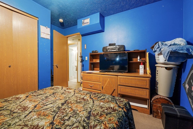 4110 E Ermina Ave, Spokane, WA 99217 - carpeted bedroom with a closet