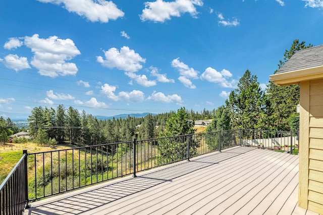 7014 E Columbia Dr, Spokane, WA 99217 - view of deck