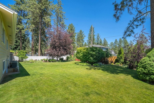 11912 N Atlantic St, Spokane, WA 99218 - view of yard