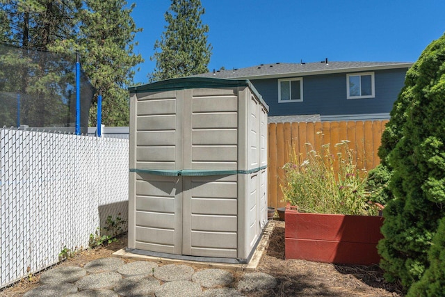 11912 N Atlantic St, Spokane, WA 99218 - view of shed with a fenced backyard