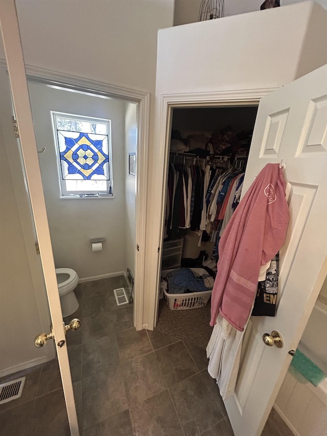 603 W Dennison-Chattaroy Rd, Deer Park, WA 99006 - bathroom featuring toilet and a spacious closet