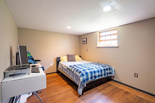3927 N Jefferson St, Spokane, WA 99205 - bedroom featuring light wood-style flooring and recessed lighting