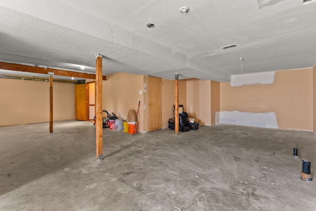 3707 S Alder Ct, Spokane, WA 99223 - finished below grade area with a textured ceiling