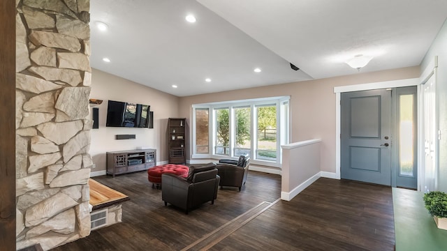 17207 N Mt Spokane Park Dr, Mead, WA 99021 - living area with wood finished floors, vaulted ceiling, and recessed lighting