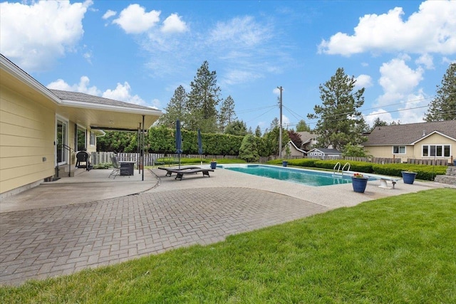 2515 E 38th Ave, Spokane, WA 99223 - view of swimming pool with a patio