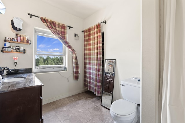 20902 S Ritchey Rd, Spokane, WA 99004 - full bath with vanity and a shower with shower curtain