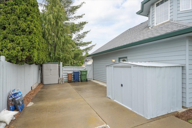 6419 W Skagit Ave, Spokane, WA 99208 - view of patio / terrace featuring a storage unit