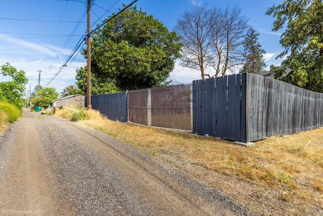 803 E Queen Ave, Spokane, WA 99207 - view of road