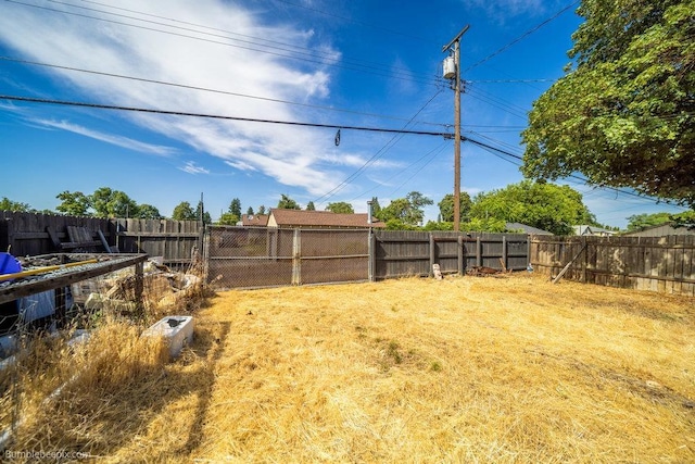 803 E Queen Ave, Spokane, WA 99207 - view of fenced backyard