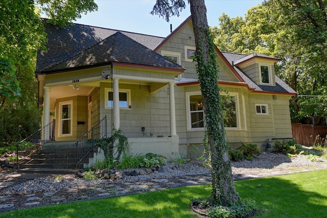 1428 E 18th Ave, Spokane, WA 99203 - view of front of property with a shingled roof
