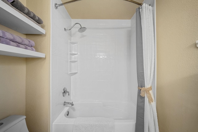 447 E Dakota Ave, Hayden, ID 83835 - full bathroom featuring shower / bath combo with shower curtain and toilet
