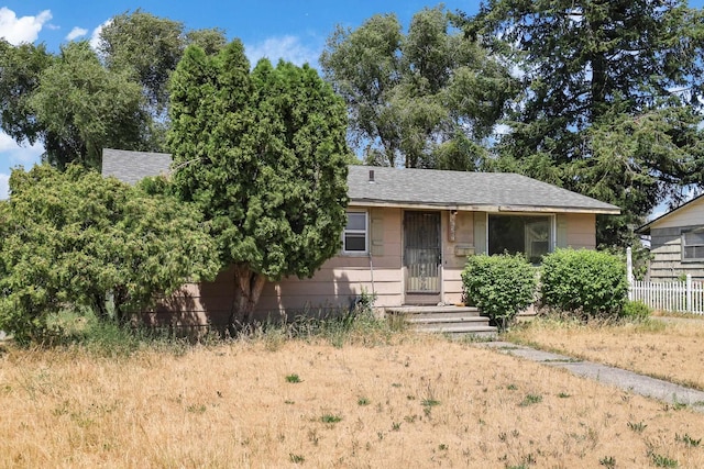 1647 E Decatur Ave, Spokane, WA 99208 - view of front facade featuring roof with shingles