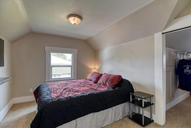 703 E Lacrosse Ave, Spokane, WA 99207 - bedroom with carpet flooring and lofted ceiling