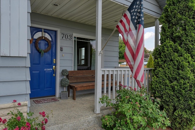 703 E Lacrosse Ave, Spokane, WA 99207 - view of exterior entry with a porch