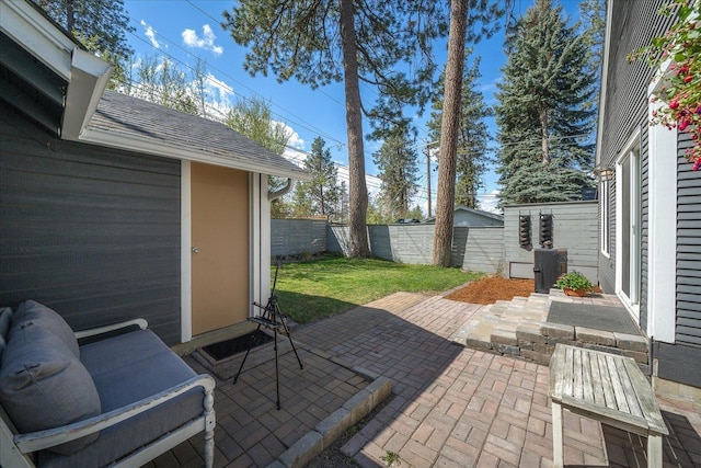 1123 W 25th Ave, Spokane, WA 99203 - fenced backyard with a patio