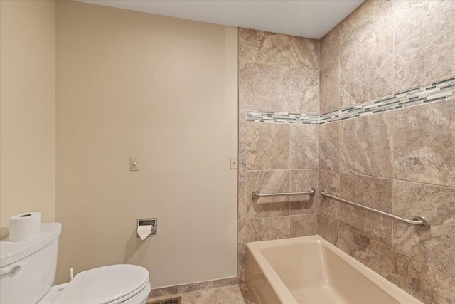 5430 S Quail Ridge Cir, Spokane, WA 99223 - bathroom with toilet and a tub to relax in