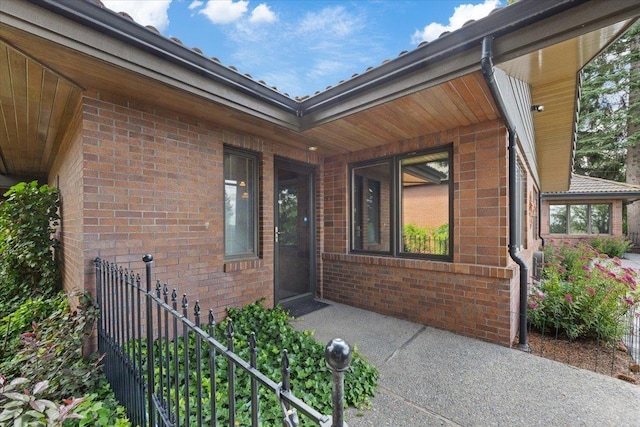 5430 S Quail Ridge Cir, Spokane, WA 99223 - entrance to property featuring brick siding and a patio
