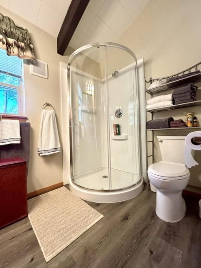 1425 N Chapin Rd, Evans, WA 99126 - full bath featuring wood finished floors and a stall shower
