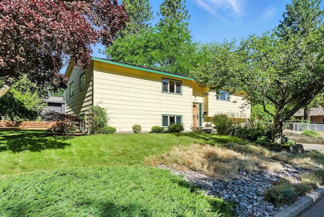 3832 S Cook St, Spokane, WA 99223 - view of split foyer home